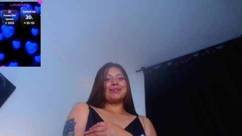 Snapshot of aleska_dollx chatting on December 2024 02:15:01 AM QUEEN OFF MILk IM BACK 15 NOV online show from December 2024 02:15:01 AM