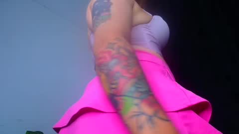 Snapshot of aleska_dollx chatting on February 2025 01:25:01 AM QUEEN OFF MILk IM BACK 15 NOV online show from February 2025 01:25:01 AM