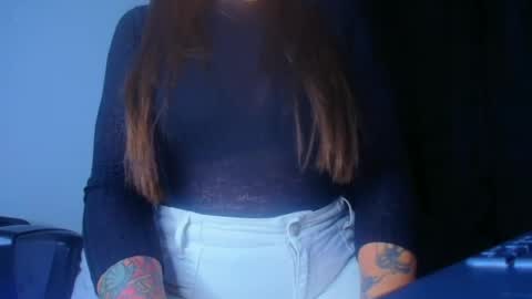 Snapshot of aleska_dollx chatting on February 2025 02:10:02 AM QUEEN OFF MILk IM BACK 15 NOV online show from February 2025 02:10:02 AM