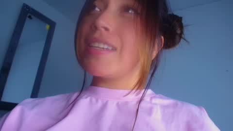 Snapshot of aleska_dollx chatting on March 2025 11:16:02 PM QUEEN OFF MILk IM BACK 15 NOV online show from March 2025 11:16:02 PM