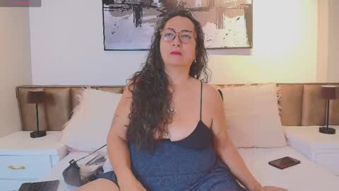 Alessandra online show from April 2026 12:26:02 PM