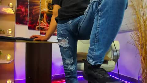 ALESSANDRO  WYE online show from December 2024 10:08:02 AM