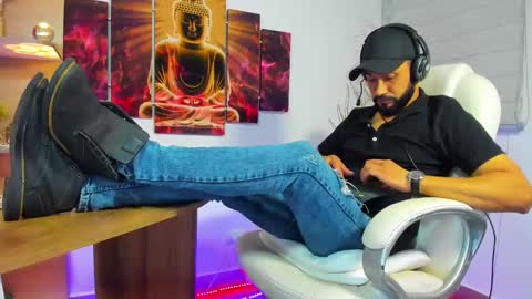 ALESSANDRO  WYE online show from January 2025 04:33:02 AM