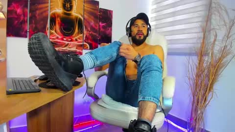 ALESSANDRO  WYE online show from January 2025 02:59:02 PM