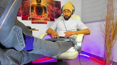 ALESSANDRO  WYE online show from January 2025 02:14:01 AM