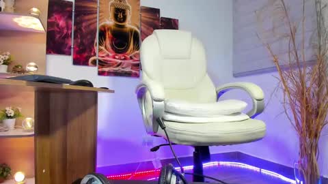 ALESSANDRO  WYE online show from February 2025 05:29:01 AM