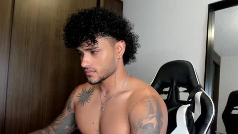 Alessandro Vanni online show from January 2025 12:16:02 AM