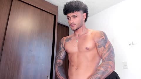 Alessandro Vanni online show from January 2025 04:38:01 PM