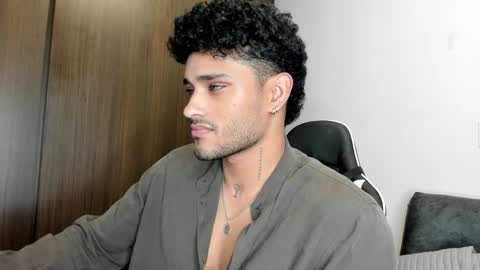 Alessandro Vanni online show from March 2025 02:29:01 AM