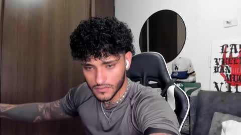 Alessandro Vanni online show from September 2025 03:06:02 AM