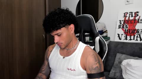 Alessandro Vanni online show from September 2025 01:39:01 AM