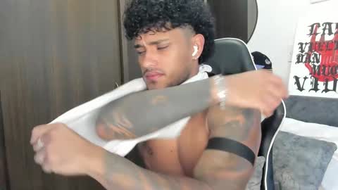 Alessandro Vanni online show from September 2025 01:05:02 PM