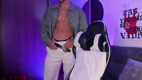 Alessandro Vanni online show from April 2026 09:31:01 PM