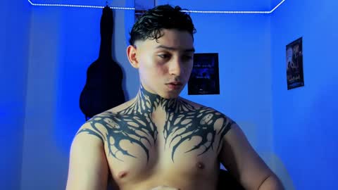 Alessandro online show from January 2025 01:32:01 AM