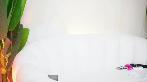  Alessia  online show from March 2026 09:43:02 PM