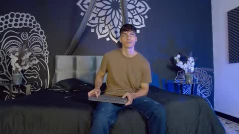 Snapshot of alessiovitale chatting on November 2025 12:38:02 PM Alessio online show from November 2025 12:38:02 PM