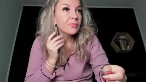 alesys69 online show from November 2025 12:44:01 AM