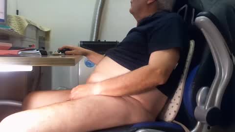 Snapshot of alex47100 chatting on December 2024 09:19:02 AM alex47100 online show from December 2024 09:19:02 AM