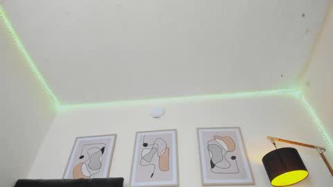 Alexa online show from December 2024 07:32:02 PM