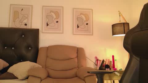 Alexa online show from April 2026 02:33:01 AM