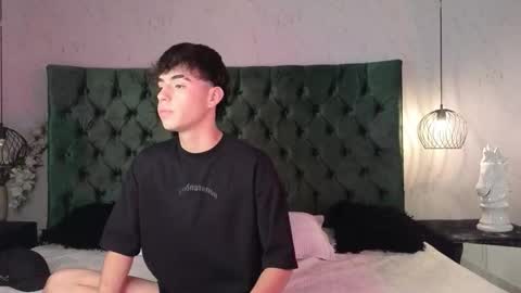 alex online show from October 2025 01:43:02 PM
