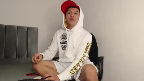 Snapshot of alex__lover chatting on December 2024 11:58:01 PM Owen online show from December 2024 11:58:01 PM