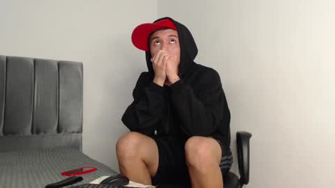 Snapshot of alex__lover chatting on December 2024 03:20:01 AM Owen online show from December 2024 03:20:01 AM