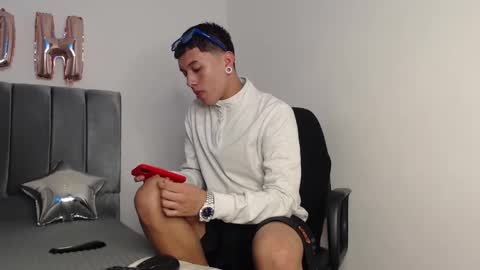 Snapshot of alex__lover chatting on December 2024 12:34:02 AM Owen online show from December 2024 12:34:02 AM