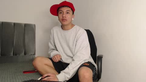 Snapshot of alex__lover chatting on December 2024 01:29:01 AM Owen online show from December 2024 01:29:01 AM