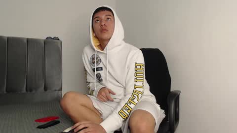 Snapshot of alex__lover chatting on December 2024 02:12:02 AM Owen online show from December 2024 02:12:02 AM