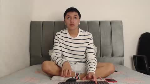 Snapshot of alex__lover chatting on January 2025 12:59:01 AM Owen online show from January 2025 12:59:01 AM