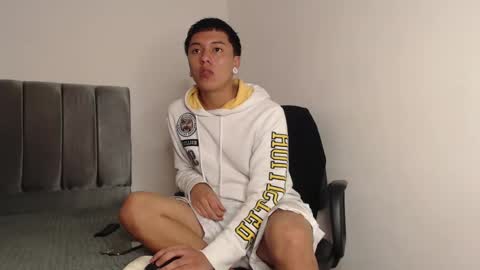 Snapshot of alex__lover chatting on February 2025 02:07:01 AM Owen online show from February 2025 02:07:01 AM