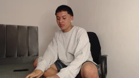 Snapshot of alex__lover chatting on February 2025 02:19:01 AM Owen online show from February 2025 02:19:01 AM