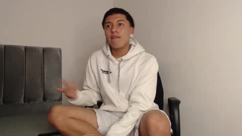 Snapshot of alex__lover chatting on February 2025 02:03:01 AM Owen online show from February 2025 02:03:01 AM