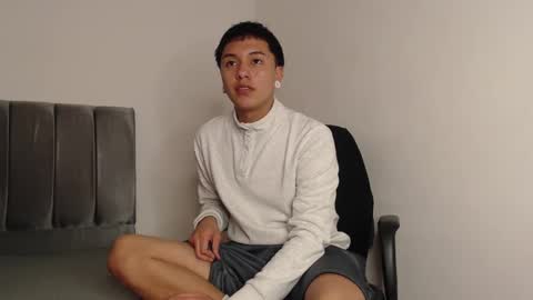 Snapshot of alex__lover chatting on February 2025 02:07:01 AM Owen online show from February 2025 02:07:01 AM