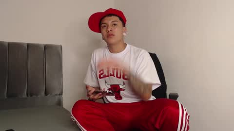 Snapshot of alex__lover chatting on February 2025 06:12:02 AM Owen online show from February 2025 06:12:02 AM