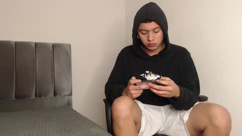 Snapshot of alex__lover chatting on February 2025 08:38:01 AM Owen online show from February 2025 08:38:01 AM