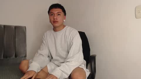 Snapshot of alex__lover chatting on February 2025 02:17:02 AM Owen online show from February 2025 02:17:02 AM