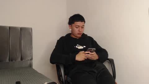 Snapshot of alex__lover chatting on February 2025 04:14:02 AM Owen online show from February 2025 04:14:02 AM