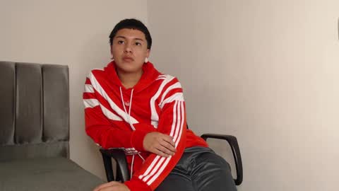 Snapshot of alex__lover chatting on February 2025 04:41:02 AM Owen online show from February 2025 04:41:02 AM