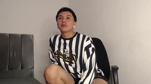 Snapshot of alex__lover chatting on September 2025 02:02:01 AM Owen online show from September 2025 02:02:01 AM