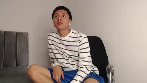 Snapshot of alex__lover chatting on September 2025 01:42:01 AM Owen online show from September 2025 01:42:01 AM