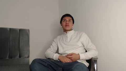 Snapshot of alex__lover chatting on October 2025 02:40:02 AM Owen online show from October 2025 02:40:02 AM