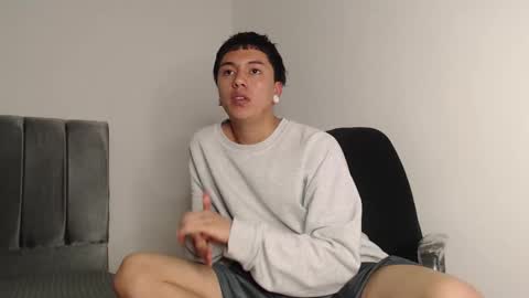 Snapshot of alex__lover chatting on October 2025 02:31:02 AM Owen online show from October 2025 02:31:02 AM