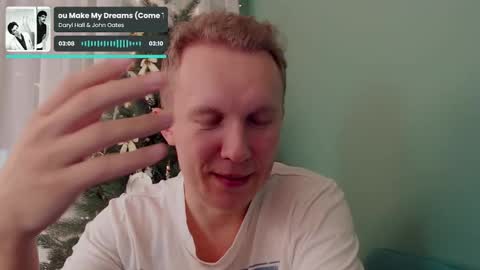 Snapshot of alex_amazing chatting on January 2025 01:02:01 AM Alex Amazing online show from January 2025 01:02:01 AM