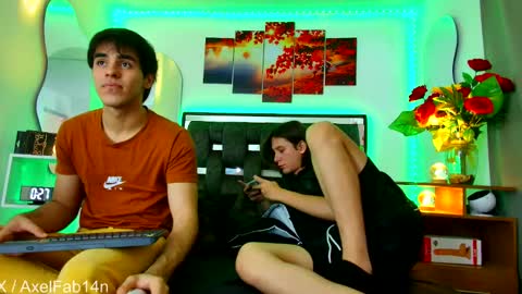 sneider online show from March 2025 06:23:02 PM