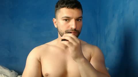 Snapshot of alex_blu chatting on May 2026 01:52:01 PM Alex online show from May 2026 01:52:01 PM