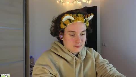 Snapshot of alex_candy_pump chatting on February 2025 03:12:01 AM FAVORITE online show from February 2025 03:12:01 AM