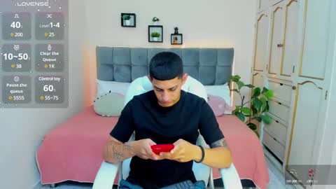 alex online show from January 2025 12:15:01 PM