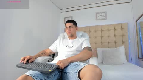 alex online show from October 2025 11:50:02 AM